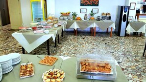 Frokostbuffé er inkludert hver dag