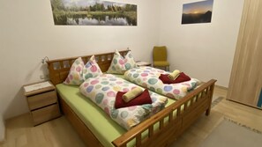 2 camere, ferro/asse da stiro, Wi-Fi gratuito, lenzuola