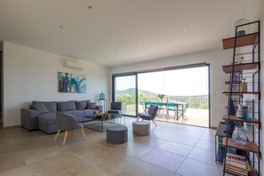 Fernseher, DVD-Player