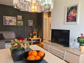 Living area - Apartment Vedrana - One Bedroom Apartment, Sleeps 4 (Rovinj)
