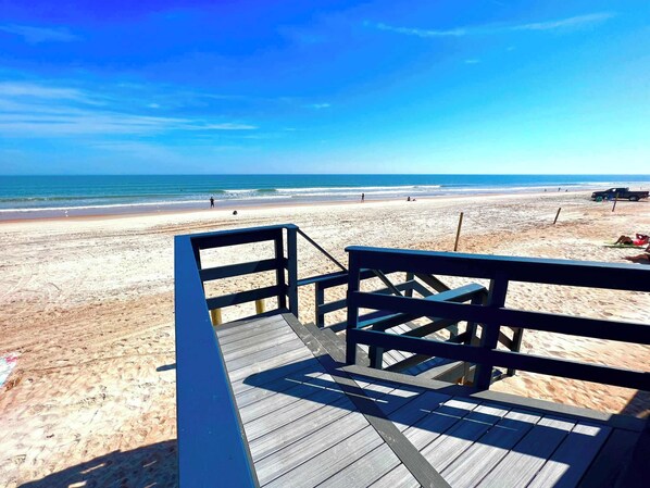 Beach nearby - Sea Haven - Sea View at Symphony Beach Club (Ormond Beach)