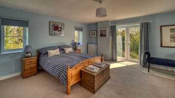 4 soverom, strykejern/-brett, wi-fi og sengetøy