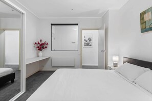 1 bedroom, desk, iron/ironing board, WiFi