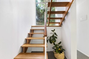 Interior - 3/4 Beach Road, Castor Bay, Auckland 0620 (Auckland North Shore)