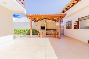 BBQ/picnic Area - GB09 Ótima Casa 6 Quartos a 50m da Praia (Camaçari)