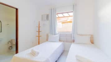 Chalet | 6 bedrooms, blackout drapes, iron/ironing board, free WiFi