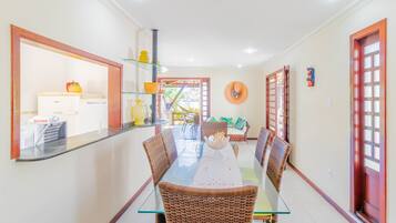 Chalet | Dining room