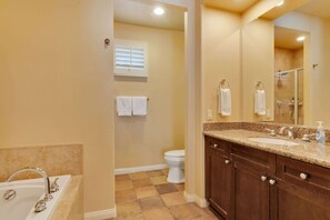 Bathtub, hair dryer, towels - Desert Oasis B | Studio Legacy Villa (La Quinta)