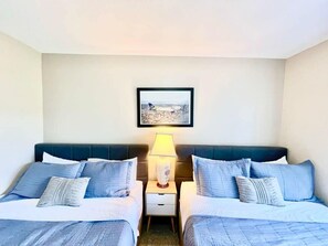 4 habitaciones, tabla de planchar con plancha, cuna de viaje y wifi