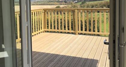 Jewel in the Garden of England - One bedroom