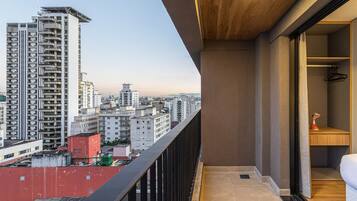 Design Duplex | Property grounds