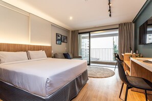 Economy Studio | Individually decorated, individually furnished, iron/ironing board - Next Paulista by Viva - Apartamentos completos ao lado da Av Paulista e MASP (São Paulo)