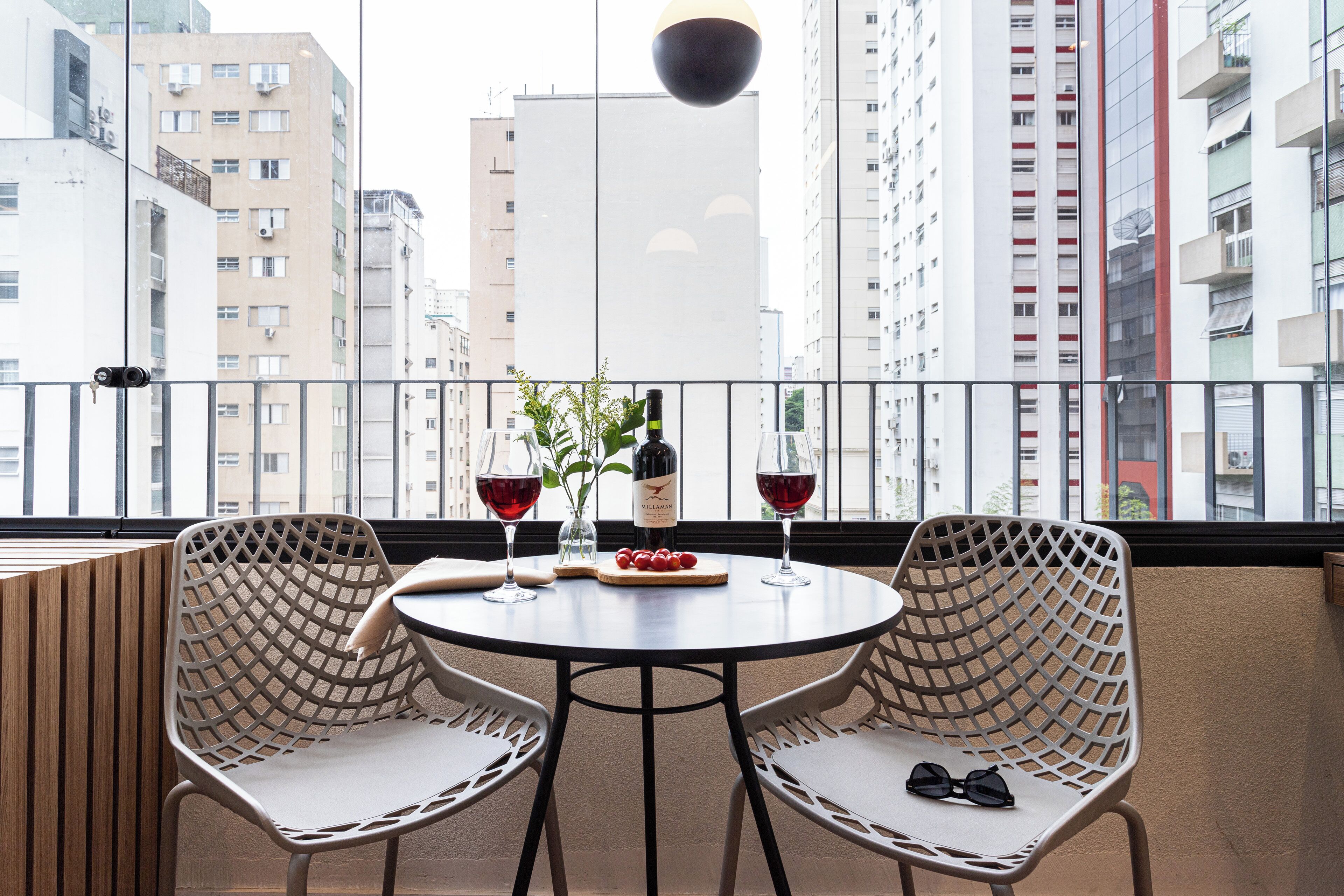 Executive Studio | Lanai