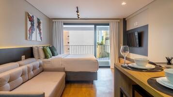 Deluxe Studio | Living area | 32-inch Smart TV with digital channels, TV