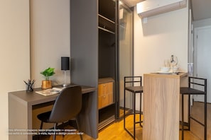 Deluxe Studio | Interior