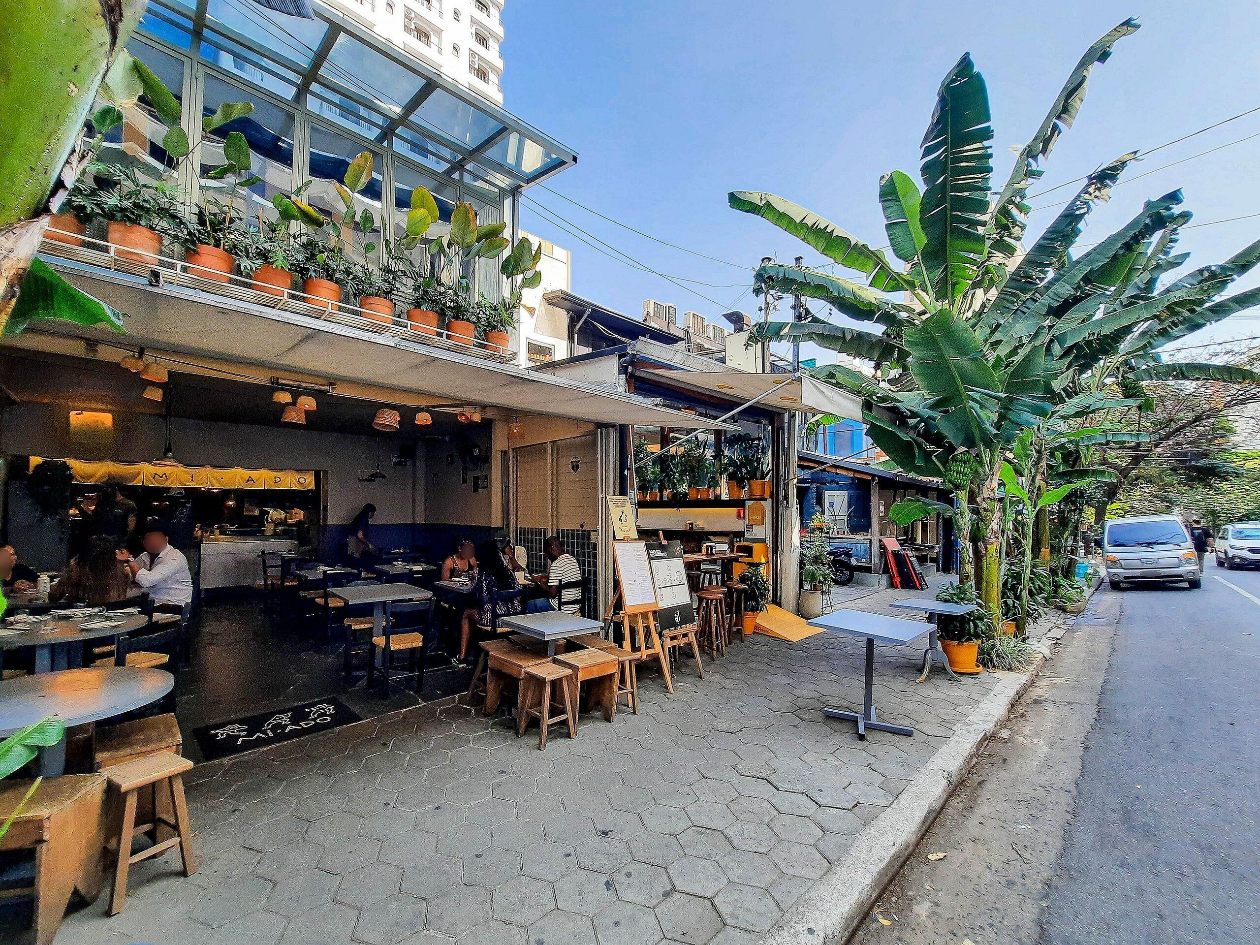 Deluxe Studio | Outdoor dining