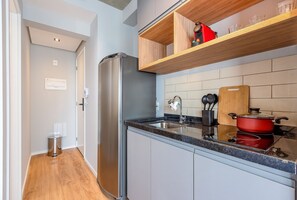 Monolocale Elite | Cucina privata | Frigorifero, microonde, macchina per tè/caffè
