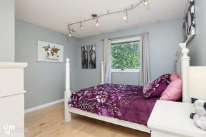 3 bedrooms - Centrally Located Alaskan Home 2.0 (Anchorage)