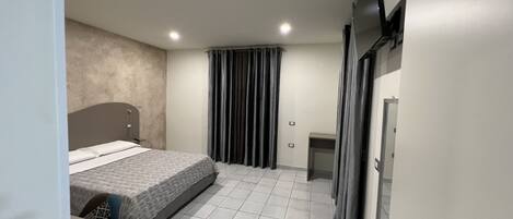 3 多间卧室、WiFi、床单