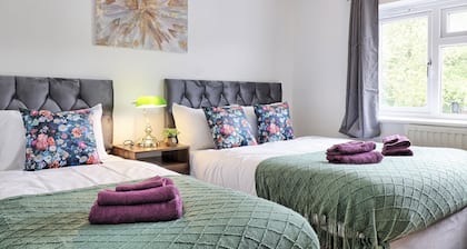 Stylish 3 Bedroom House Basildon