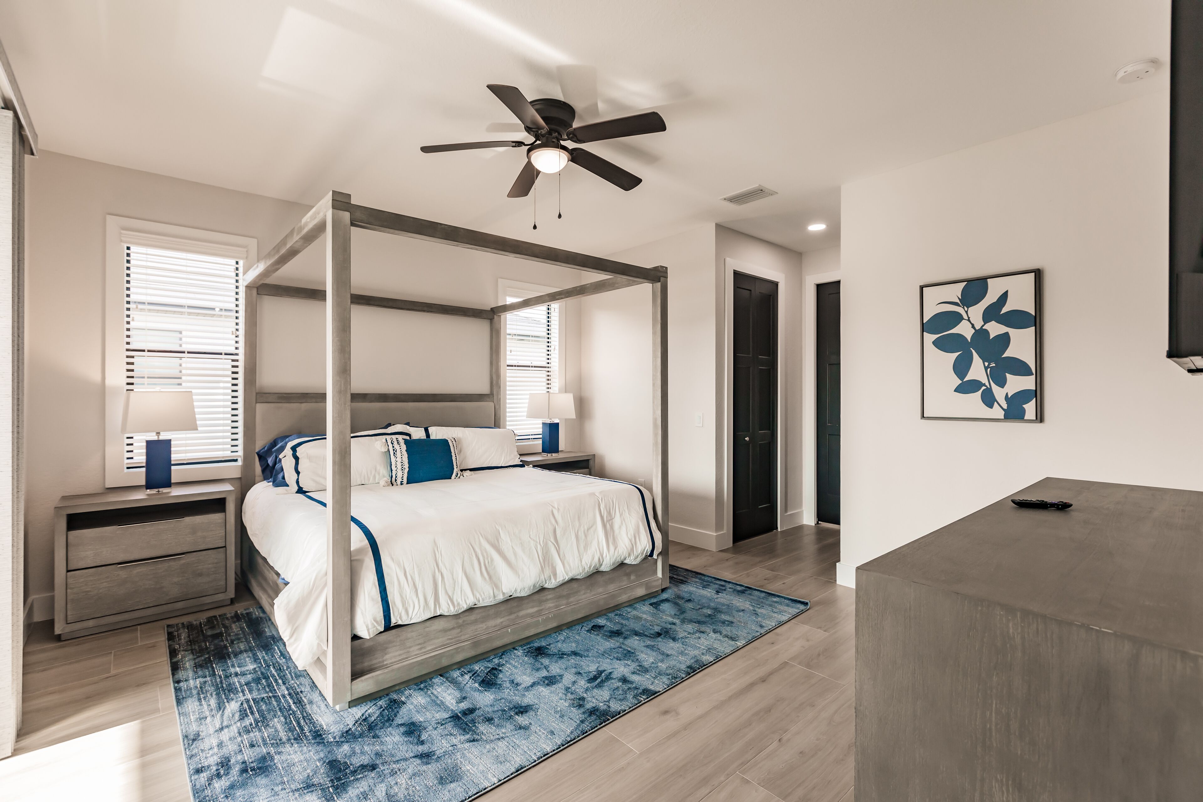 4 bedroom home, NEW, hot tub, brand new pool 11/1/23