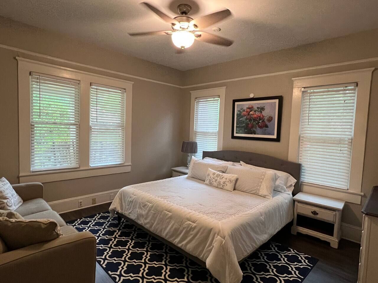 3 chambres, fer et planche à repasser, Wi-Fi gratuit, draps fournis