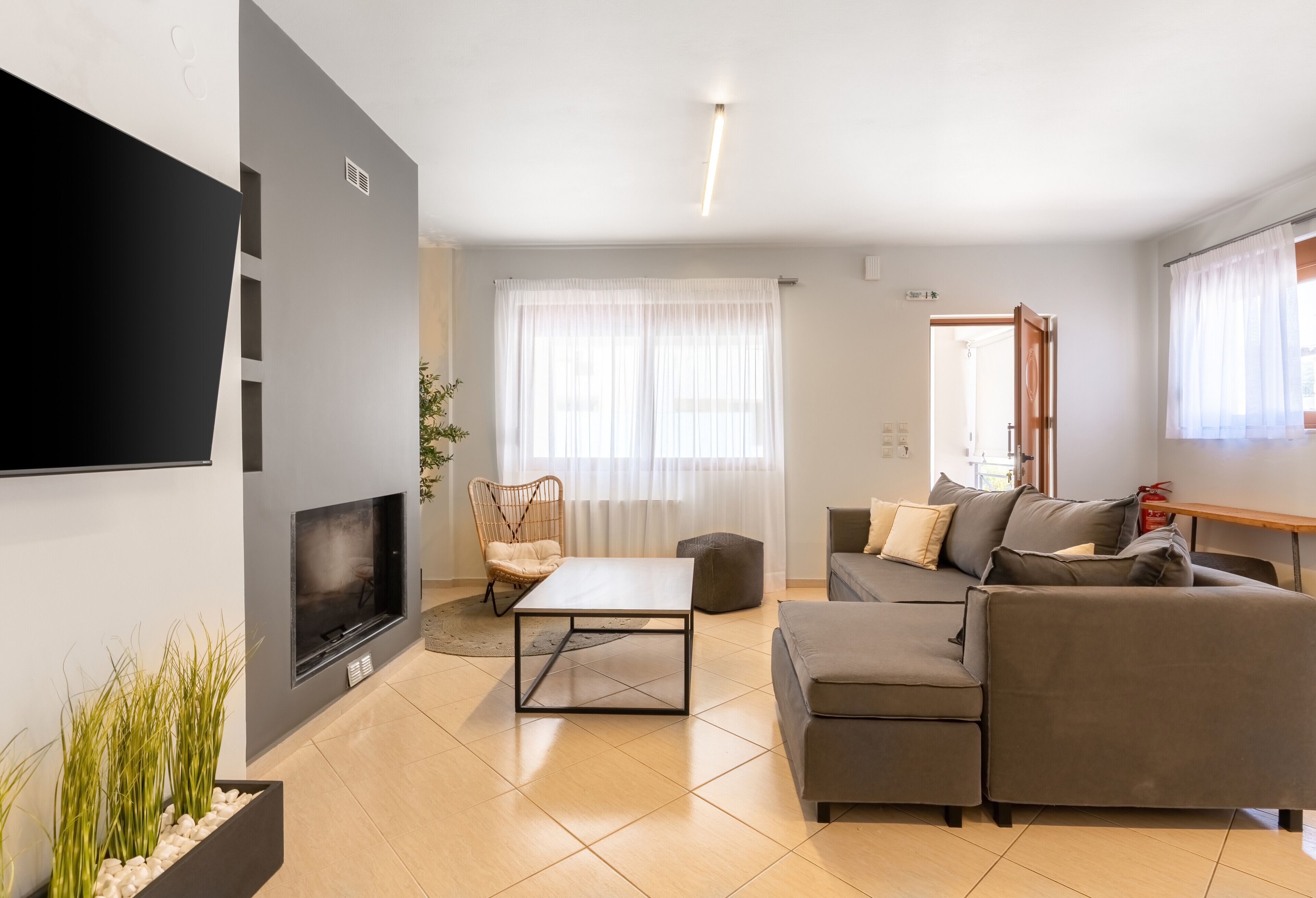 3 bedroom villa with pool ,sea view and e-car charger