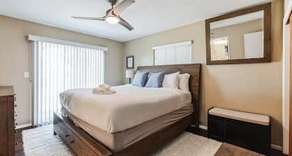 Family Retreat by Cardo | Sleeps 10