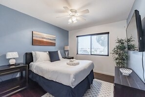 4 Schlafzimmer, Bügeleisen/Bügelbrett, WLAN, Bettwäsche
