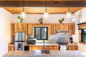 Fridge, microwave, oven, stovetop - 4-Bedroom house w/ Pool, walk to West End Beaches and Dining.  Stunning Views! (West End)
