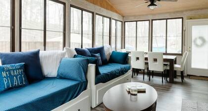 Lake Gaston cozy water front cottage, boat slip