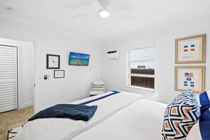 2 bedrooms, iron/ironing board, travel cot, WiFi