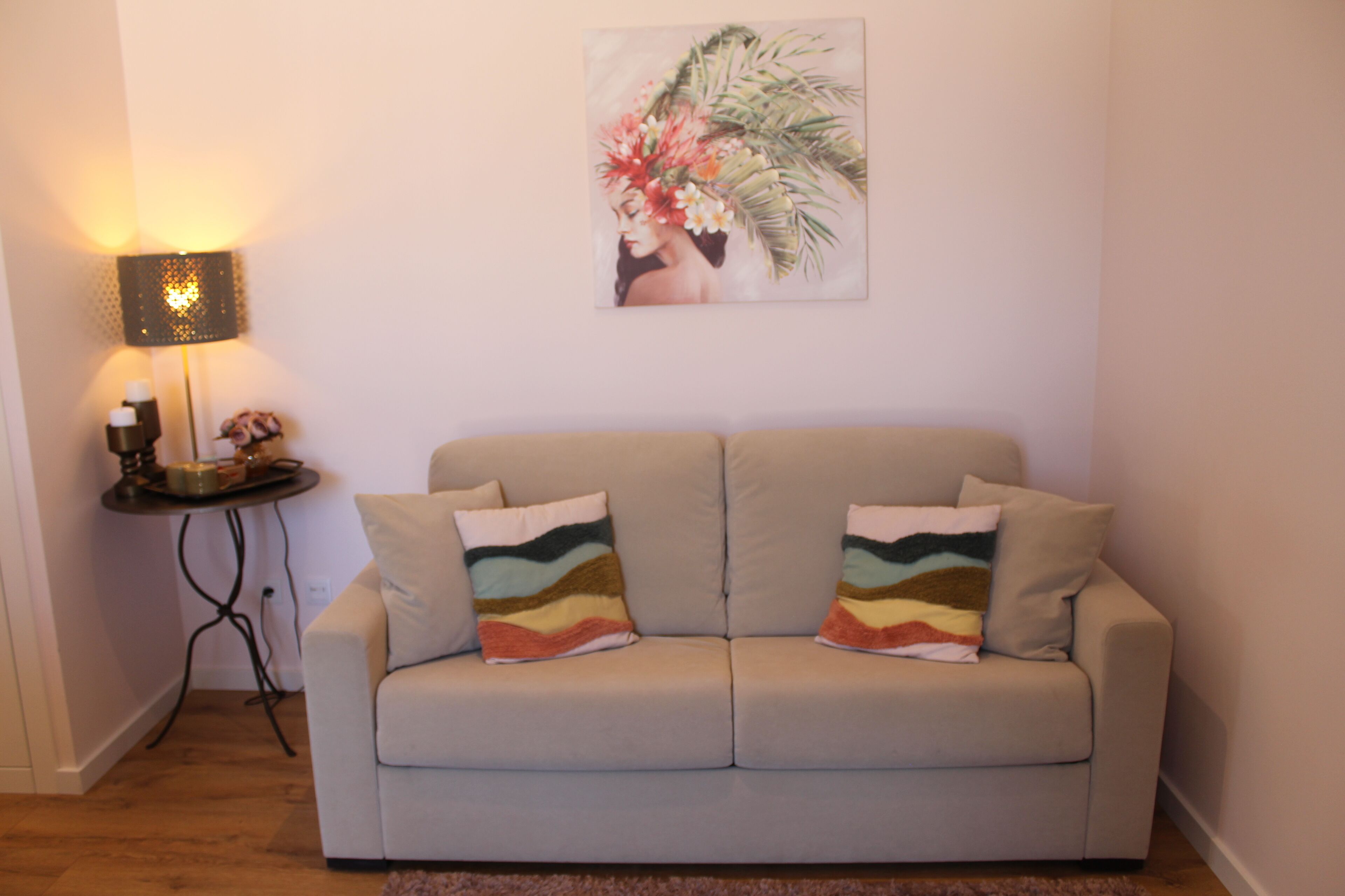 Habitación familiar, 1 cama Queen size y sofá cama, refrigerador | Camas extra