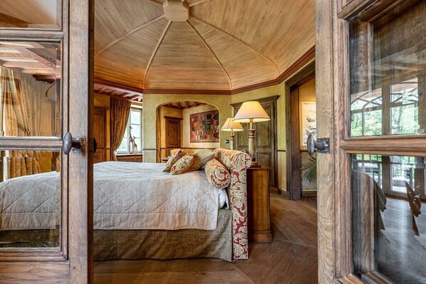 14 Schlafzimmer, Schreibtisch, Bügeleisen/Bügelbrett, kostenloses WLAN