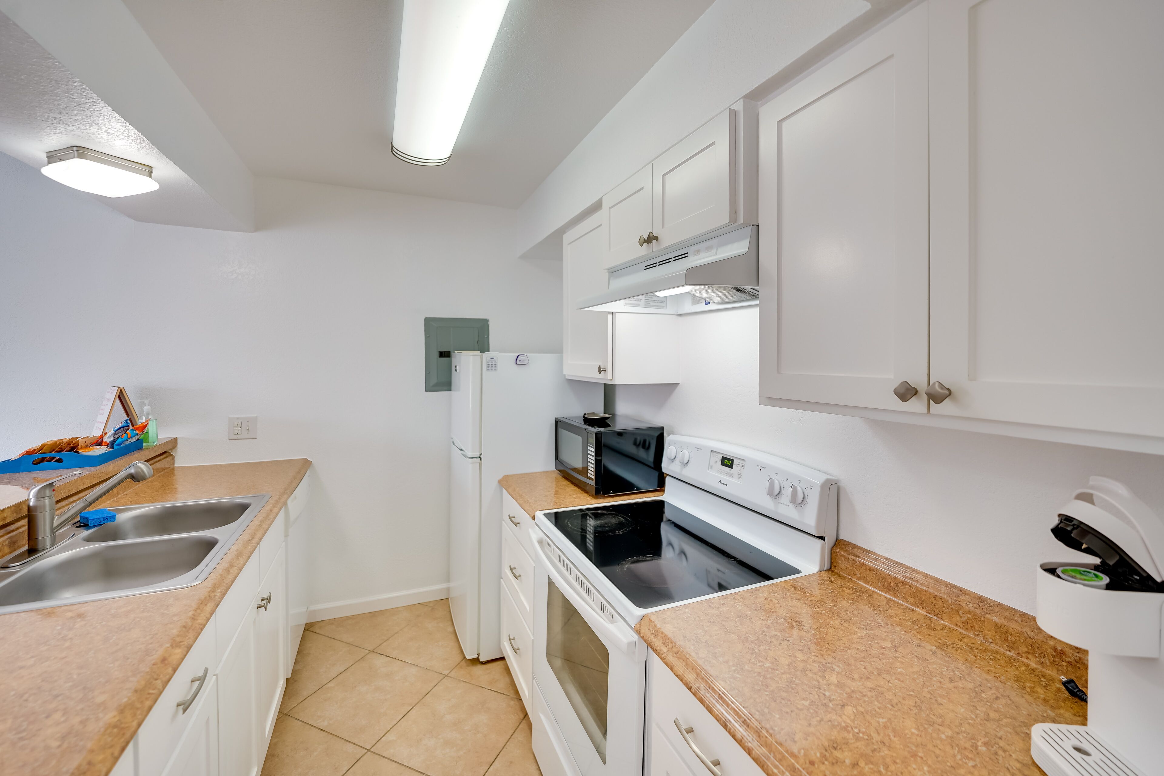 Texas Retreat - Pool Access, Near Hiking & Beaches