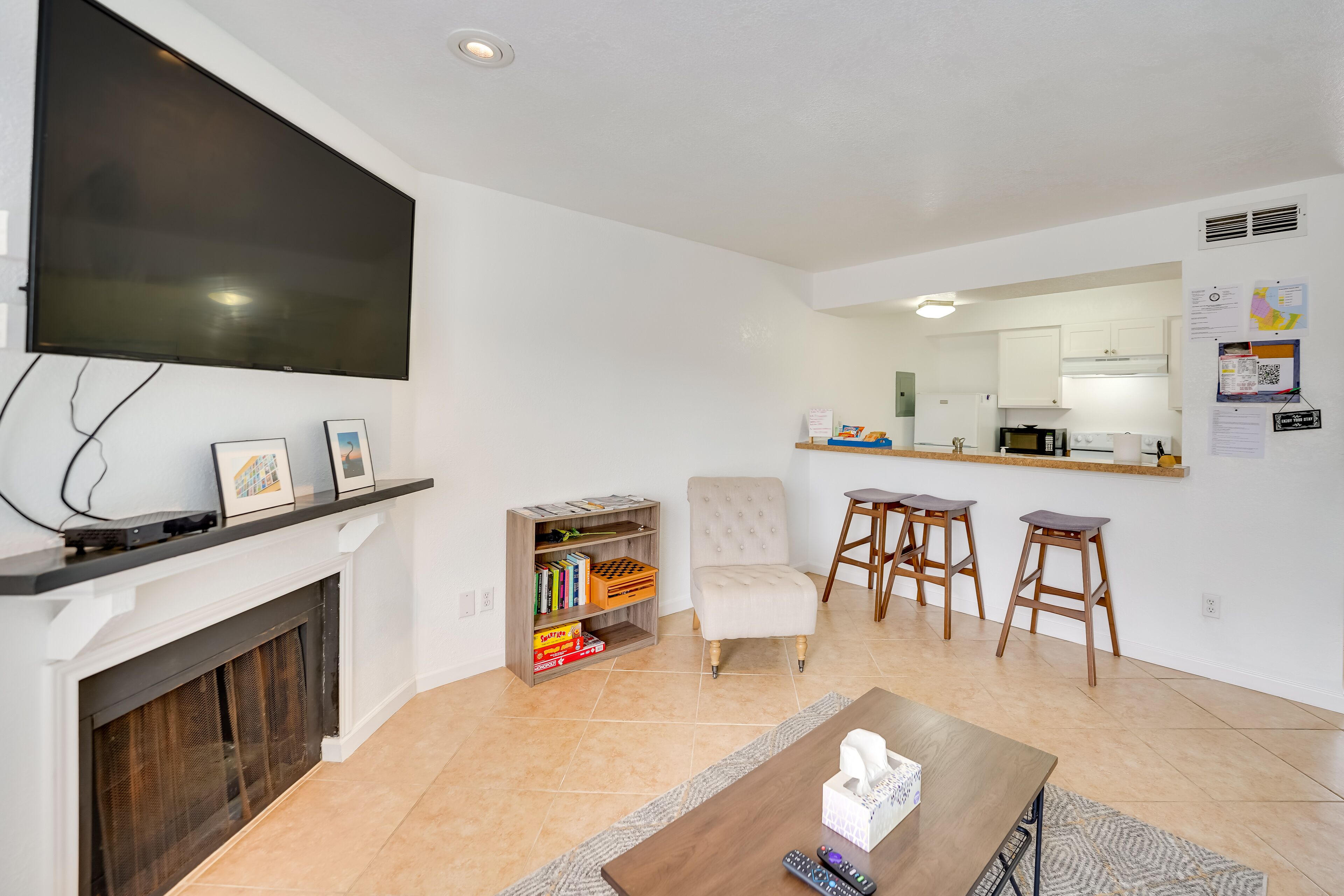 Texas Retreat - Pool Access, Near Hiking & Beaches