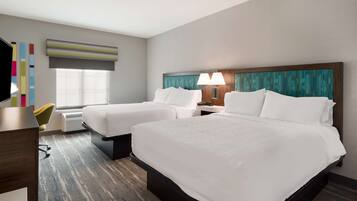 Habitación, 2 camas de matrimonio, frigorífico y microondas