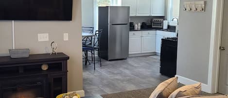 TV, fireplace, offices