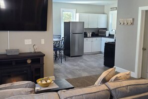 TV, fireplace, offices