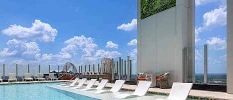 Piscina externa