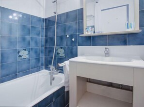 Bathroom - Mykonos by Interhome (Port Leucate)