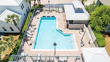 Seasonal outdoor pool, pool umbrellas, sun loungers