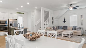 獨棟房屋 | 房內用餐區