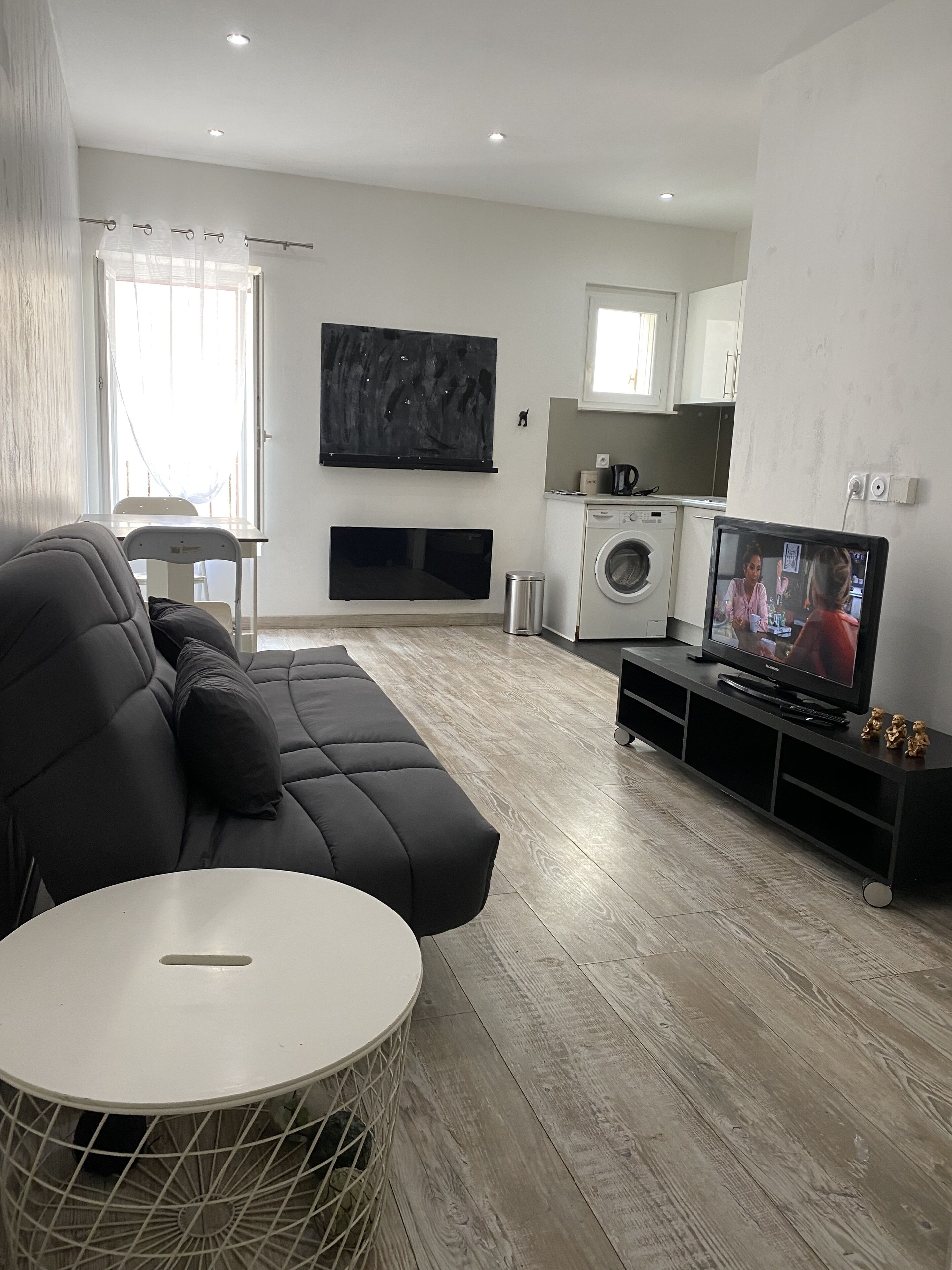 Arcole 6 Appartement Avec Garage Wifi et Tv Connectée