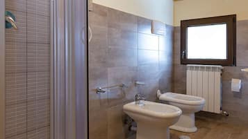 Regadera y bidet