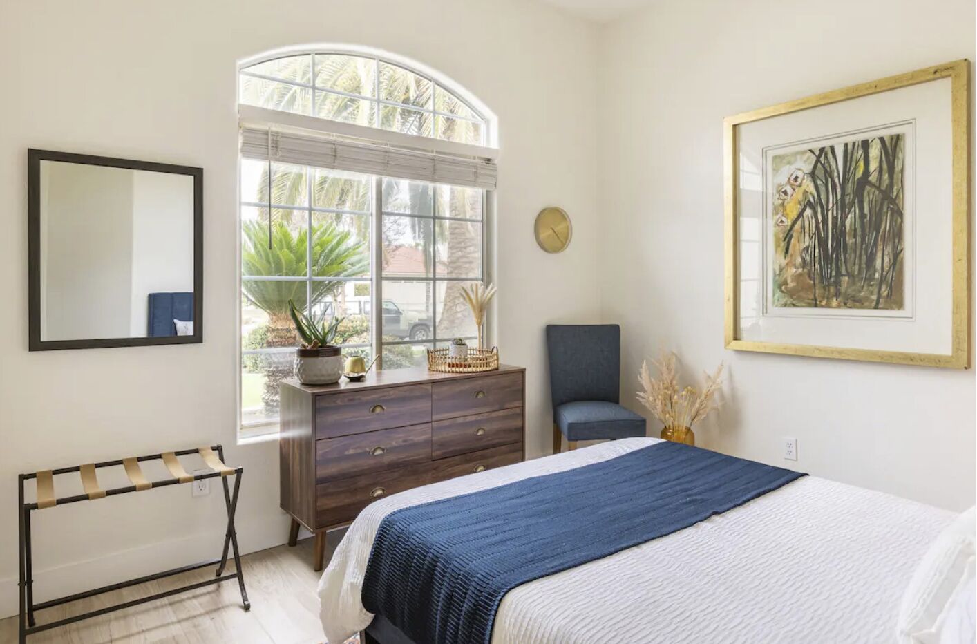 Stunning Modern Oasis with Pool + Fire Pit - Your Ultimate VRBO Getaway