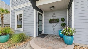 Exterior detail - Hot Tub, Fire Pit and Big Views, Beachfront Luxury (Ponte Vedra Beach)