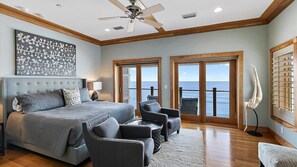 4 bedrooms, desk, iron/ironing board, travel cot - Hot Tub, Fire Pit and Big Views, Beachfront Luxury (Ponte Vedra Beach)