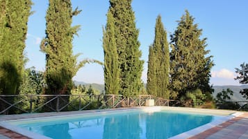 Piscina all'aperto