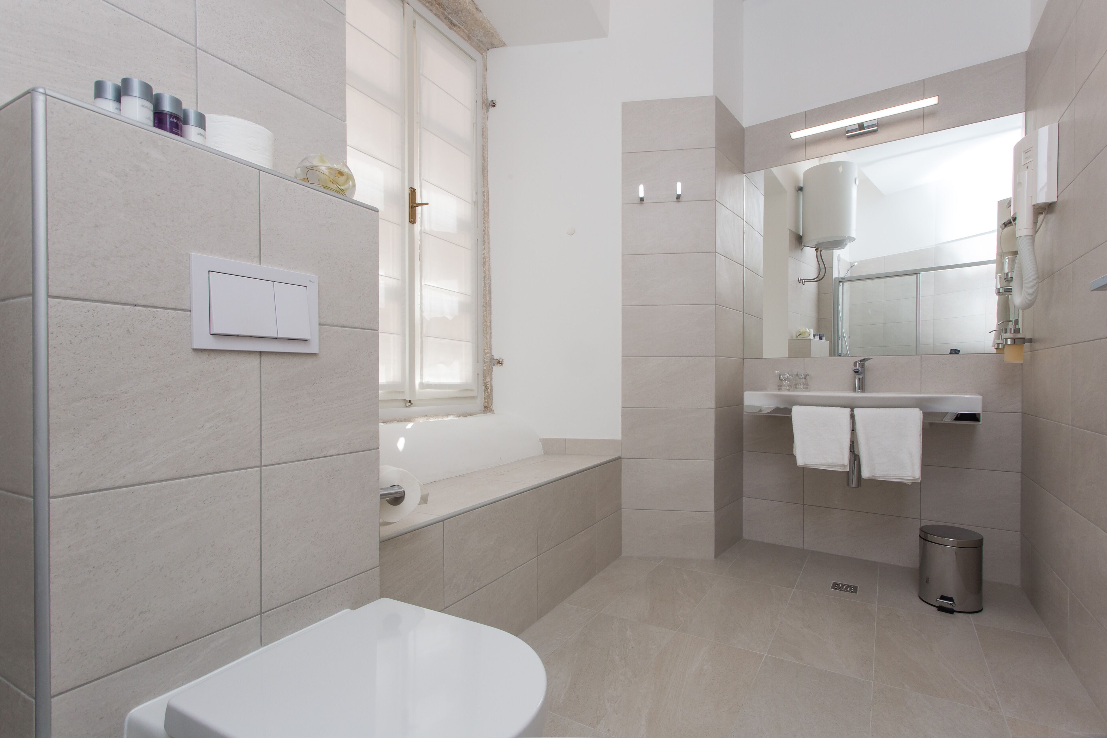 Photo - Klarisa Palace Rooms
